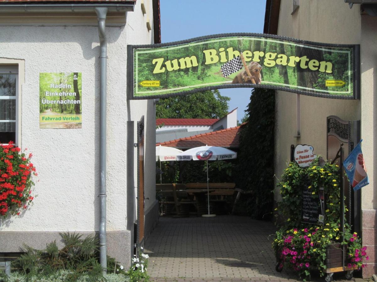Gasthaus Und Pension Zum Biber Steckby Luaran gambar
